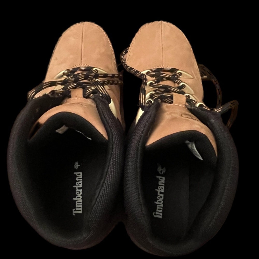 Timberland Shoe 8.5 - Picture 4 of 6